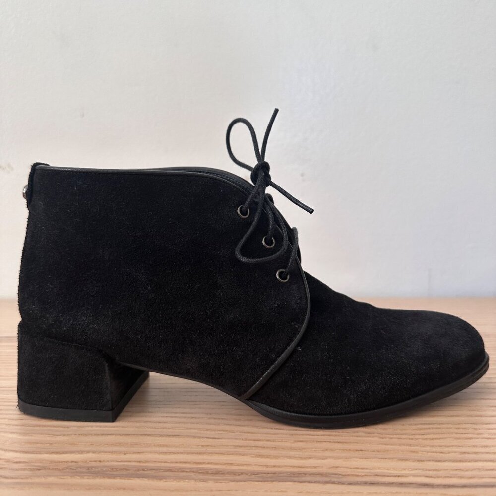 Stuart Weitzman Women's Black Suede Lace-Up Heeled Bootie, Size 6 - Picture 2 of 11